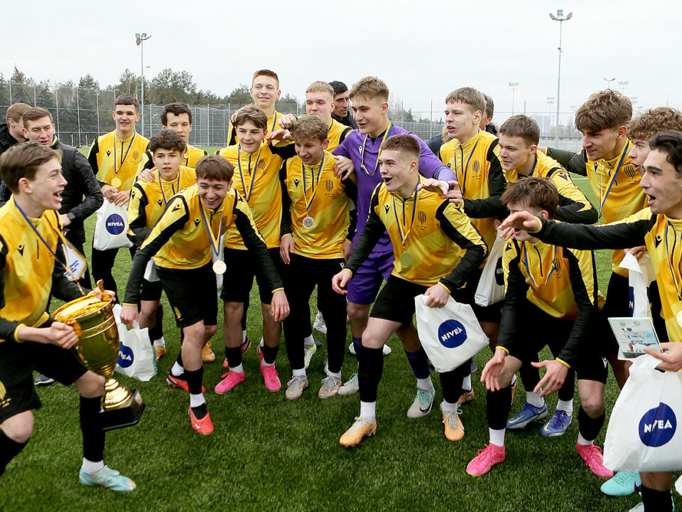 ФК «РУХ» U-16 впевнено виграв Зимовий кубок ДЮФЛ